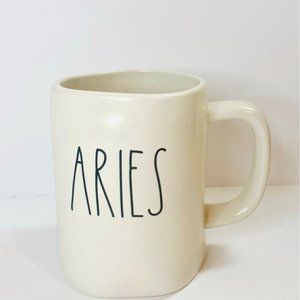 NWOT Rae Dunn Aries mug